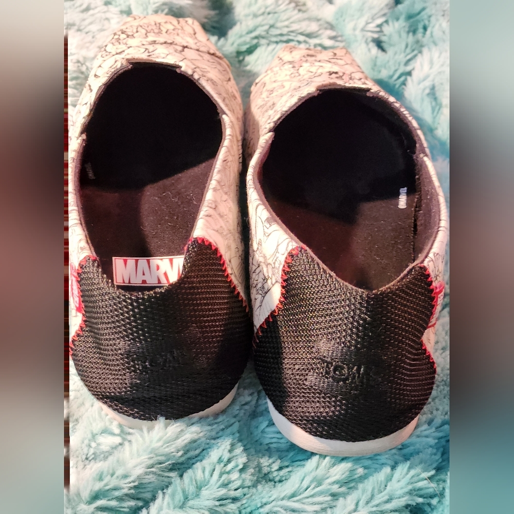 Toms X Marvel Concept Art Printed Classics 7 Wm Sz 9.5 - Picture 7 of 14